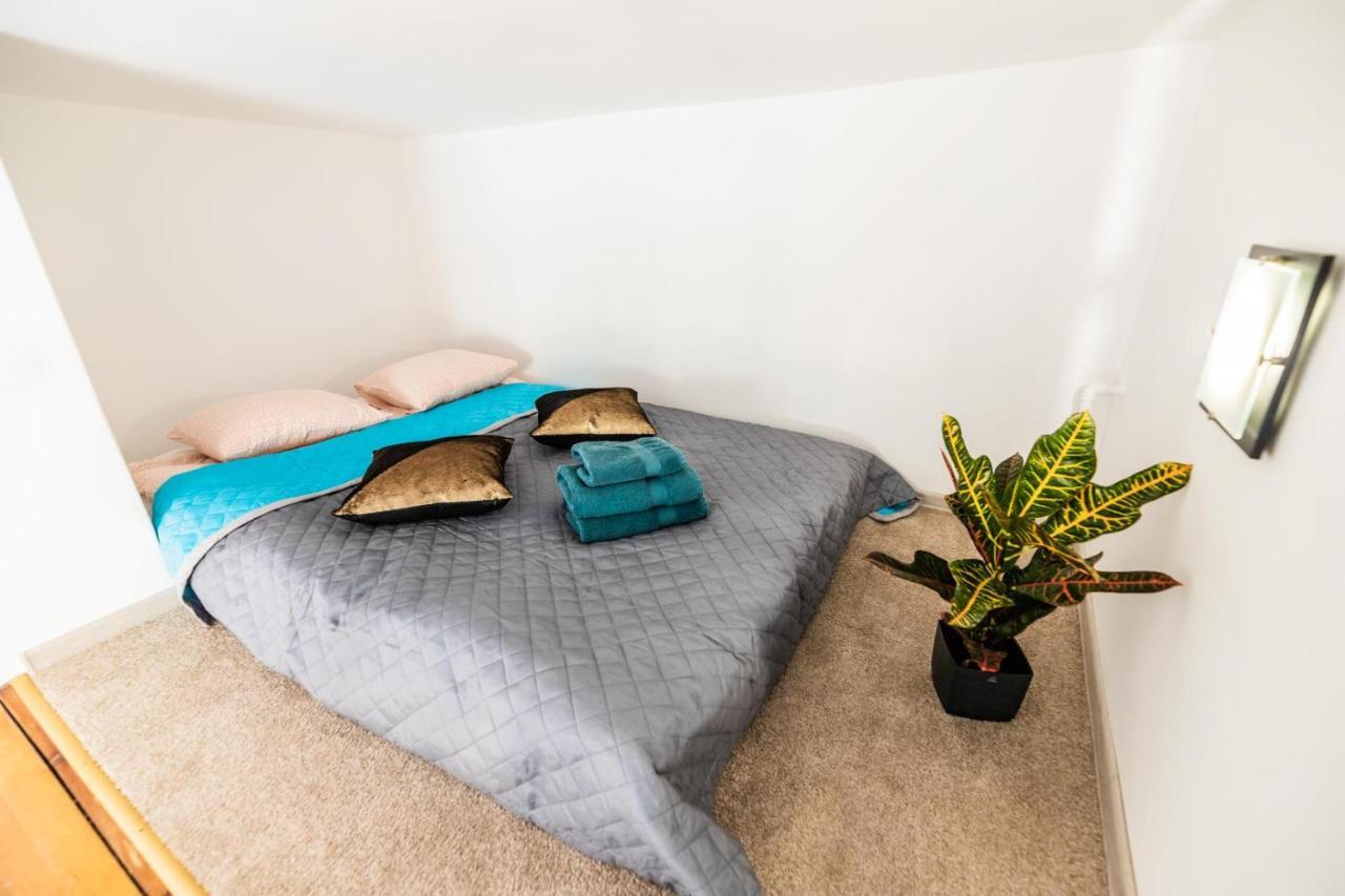 Ferienwohnung Apartament Z Antresola Przy Rynku Breslau Exterior foto